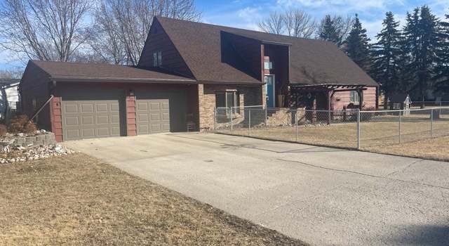 Photo of 404 10th Ave E, Lisbon, ND 58054
