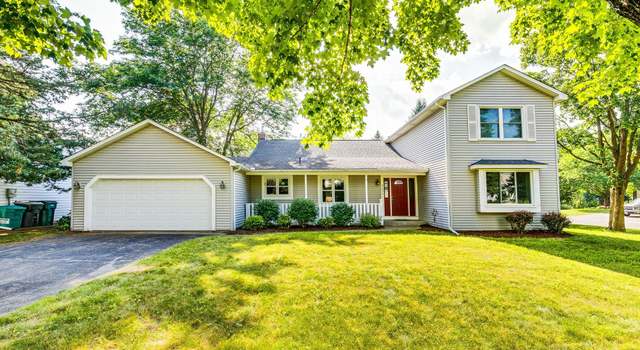 Photo of 5577 Alameda St, Shoreview, MN 55126