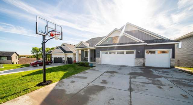 Photo of 1004 Blanch Ct, Mantorville, MN 55955