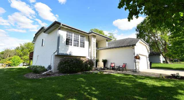 Photo of 236 Gerken Dr, Zumbrota, MN 55992