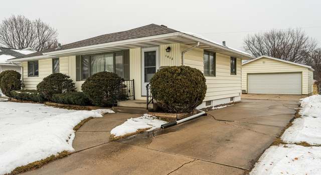 Photo of 1412 15 1/2 Ave NW, Rochester, MN 55901