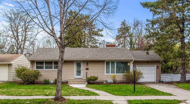 Photo of 847 California Ave W, Saint Paul, MN 55117