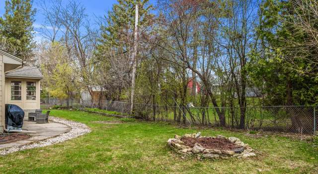 Photo of 847 California Ave W, Saint Paul, MN 55117