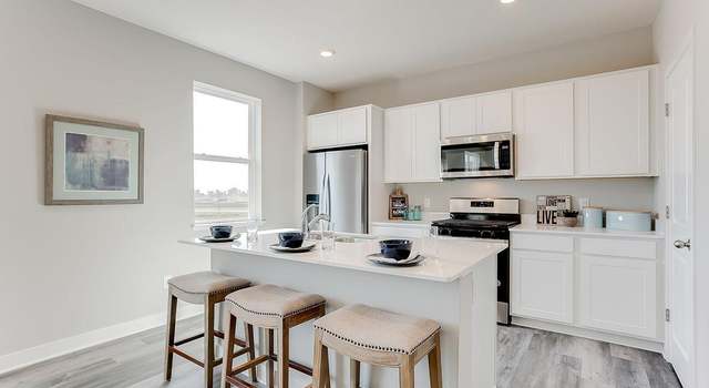 Photo of 2092 Aloha Ave, Shakopee, MN 55379