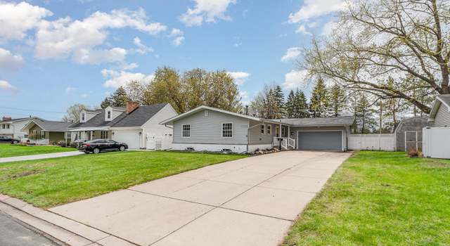 Photo of 7925 38 1/2 Ave N, New Hope, MN 55427