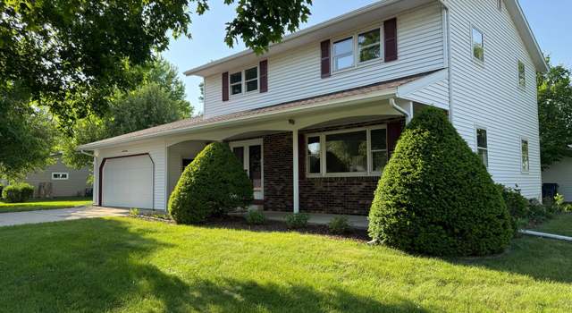 Photo of 603 Dogwood Ave, Marshall, MN 56258