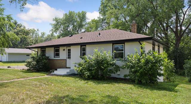 Photo of 2107 Hazelwood St, Saint Paul, MN 55109