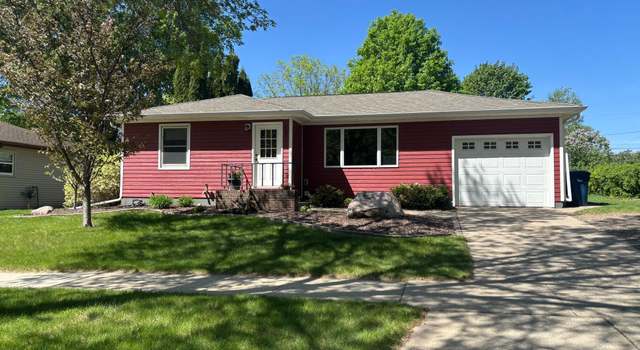 Photo of 905 N Broadway, Fergus Falls, MN 56537