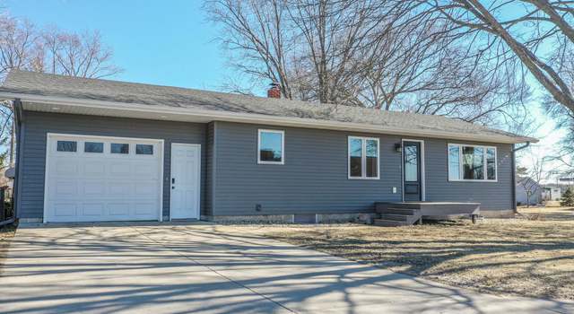 Photo of 607 S Mccornell Ave, Parkers Prairie, MN 56361