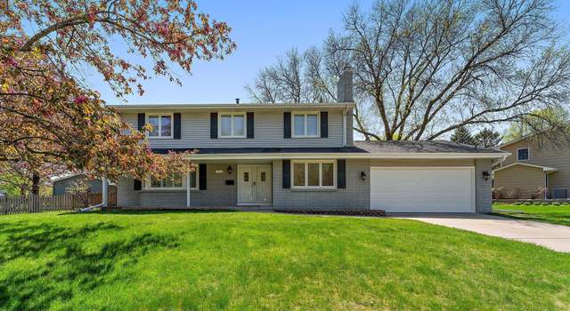 Photo of 5509 Hillside Ct, Edina, MN 55439