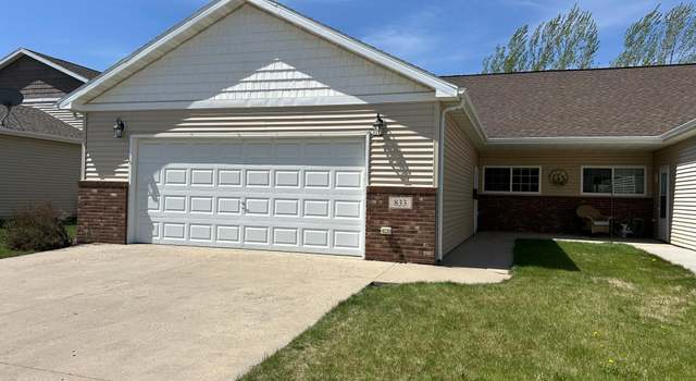 Photo of 833 35th St S, Moorhead, MN 56560