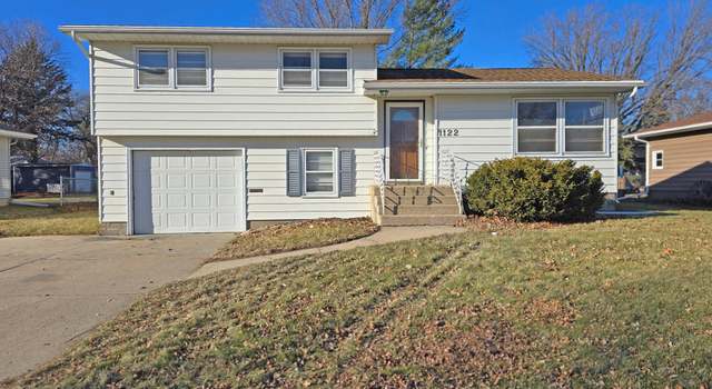 Photo of 1122 S State St, Fairmont, MN 56031