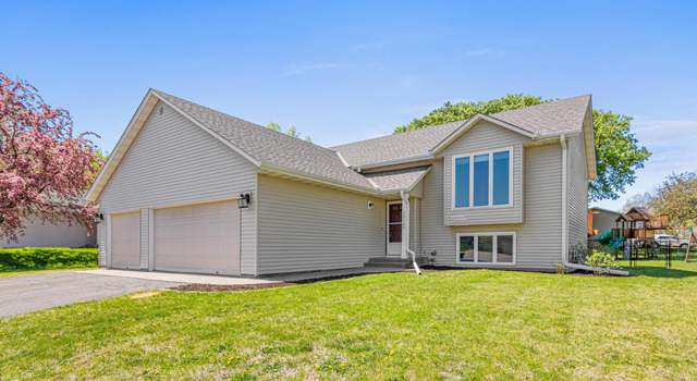 Photo of 15705 Hannover Path, Apple Valley, MN 55124