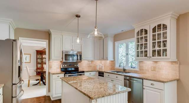 Photo of 12913 Grandview Ct, Burnsville, MN 55337
