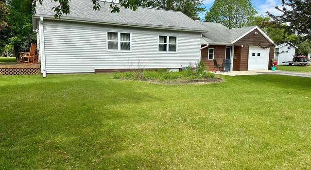 Photo of 601 4th St W, Park Rapids, MN 56470
