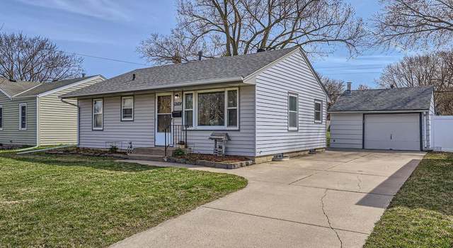 Photo of 4757 Chatham Rd NE, Columbia Heights, MN 55421
