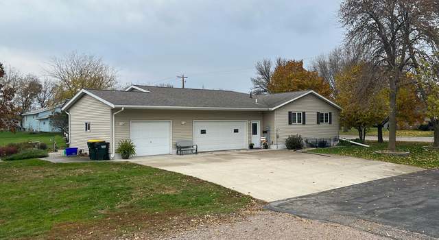 Photo of 708 Dupont Ave NE, Renville, MN 56284