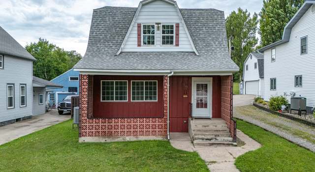 Photo of 515 Riverside Ave, Crookston, MN 56716
