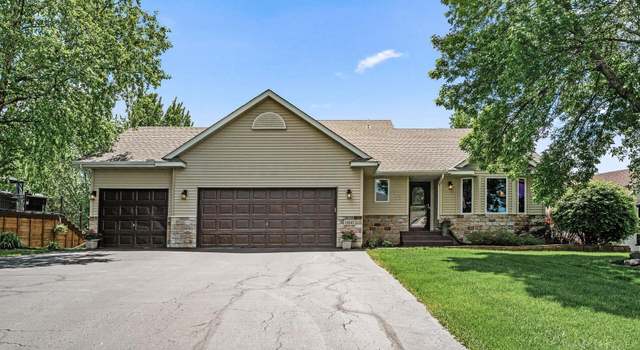 Photo of 11847 N Meadow Curv, Lindstrom, MN 55045