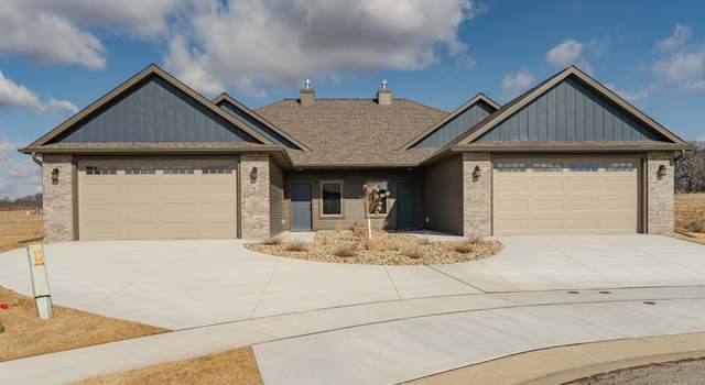 Photo of 881 Picadilly Ln NW, Rochester, MN 55901
