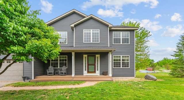 Photo of 27385 Millicent Ln, Chisago Lake Twp, MN 55013