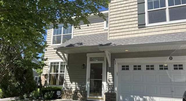 Photo of 1632 Legacy Pkwy E #8, Maplewood, MN 55109