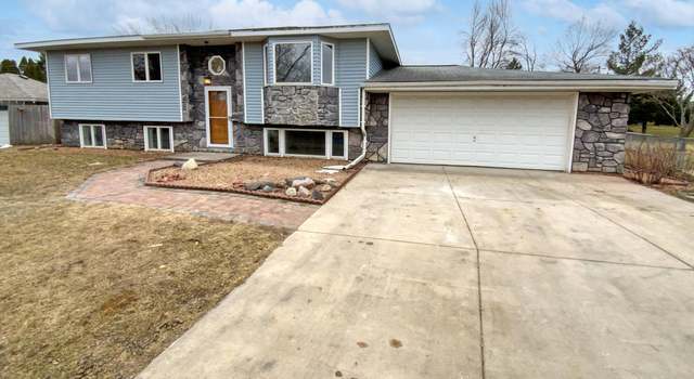 Photo of 6961 Carmen Ct, Inver Grove Heights, MN 55076