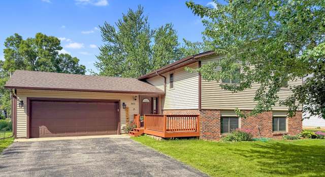 Photo of 803 6th Ave N, Sauk Rapids, MN 56379