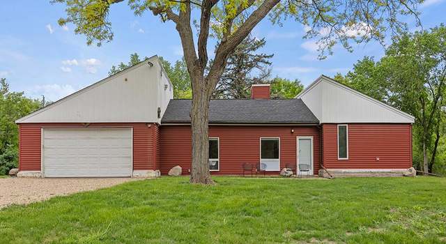 Photo of 2595 Carver Ave E, Maplewood, MN 55119