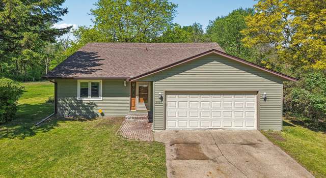 Photo of 2605 Forest St, Maplewood, MN 55109
