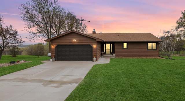 Photo of 46236 186th Avenue Ct, Zumbrota, MN 55992