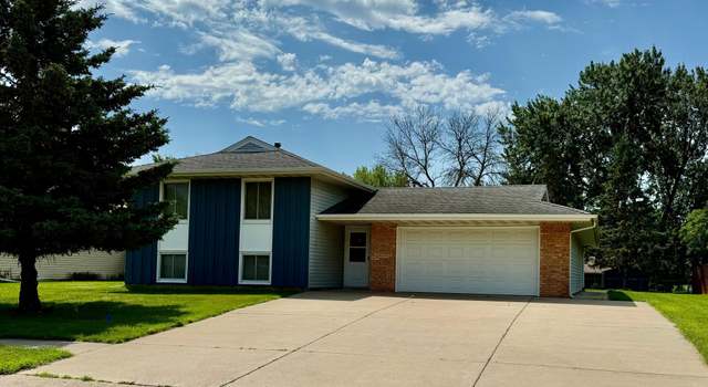 Photo of 188 150th St W, Apple Valley, MN 55124