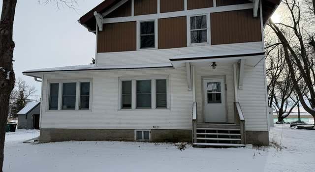 Photo of 407 E 2nd St, Delavan, MN 56023