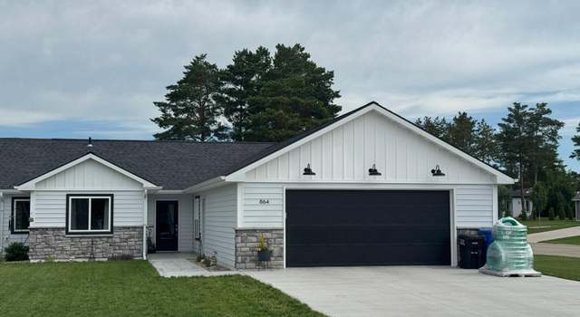 Photo of 864 Lake Forest Cir, Detroit Lakes, MN 56501