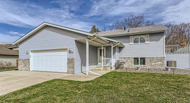 Photo of 2555 78th St E, Inver Grove Heights, MN 55076