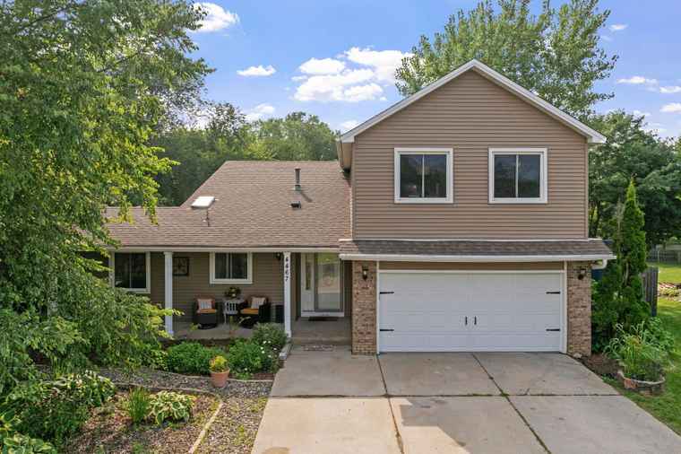 Photo of 4467 Fawn Ridge Trl Eagan, MN 55123