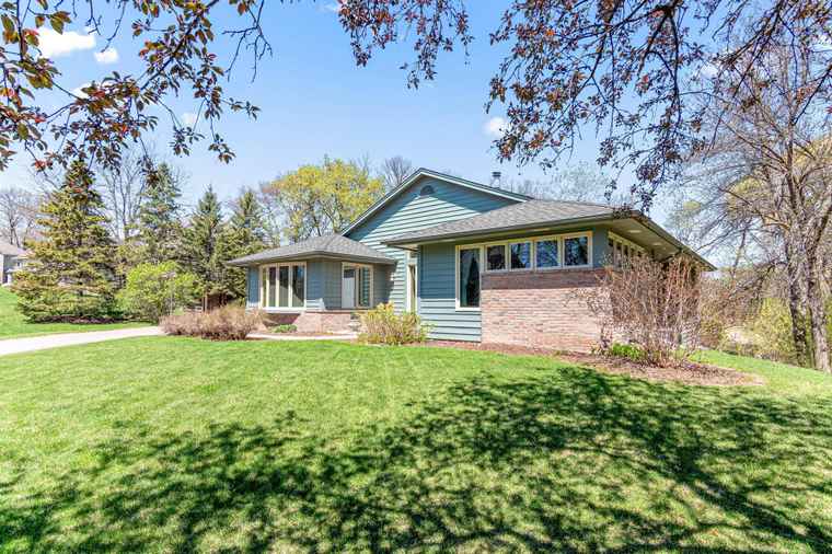 Photo of 15088 65th Pl N Maple Grove, MN 55311