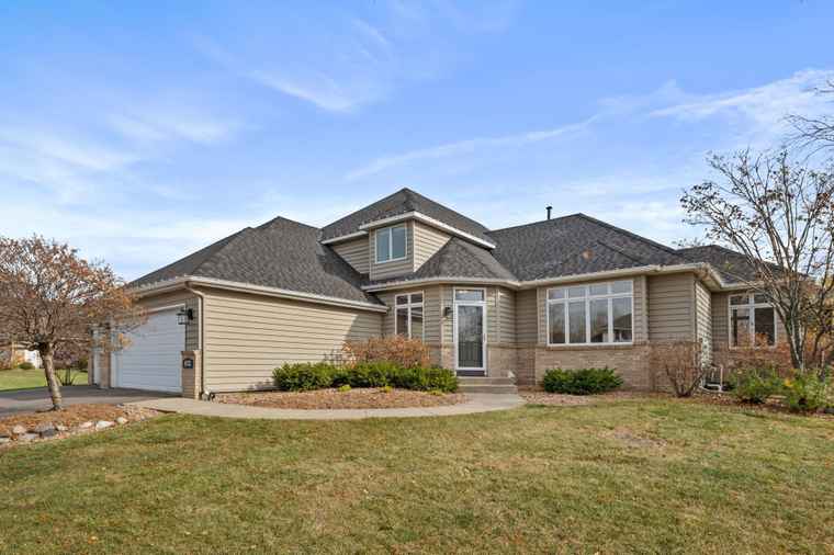 Photo of 8522 Upland Ln N Maple Grove, MN 55311