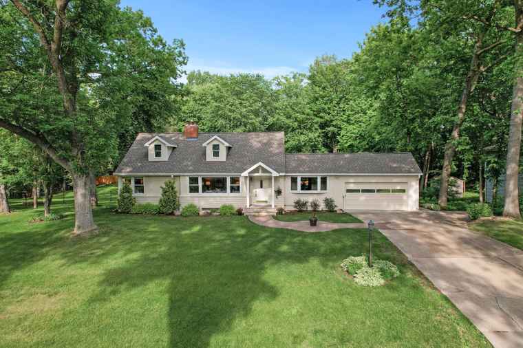 Photo of 4703 Fairhills Rd E Minnetonka, MN 55345