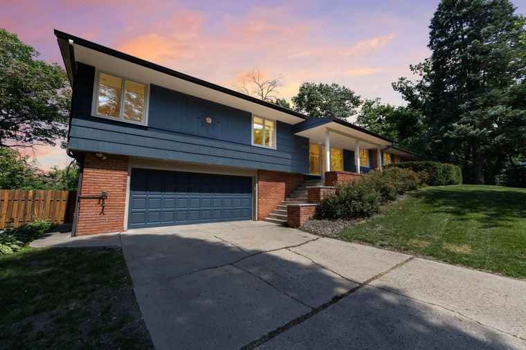 Photo of 4639 Ellerdale Rd Minnetonka, MN 55345