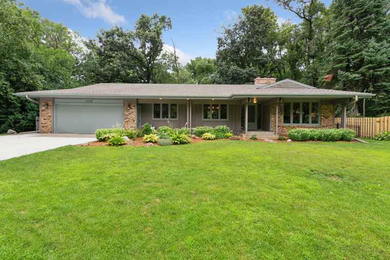 Photo of 4734 Westgate Rd Minnetonka, MN 55345
