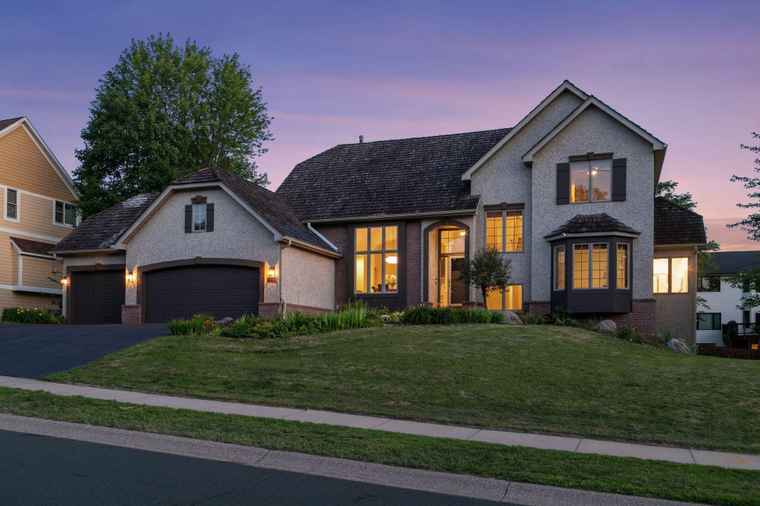 Photo of 10035 Gristmill Rdg Eden Prairie, MN 55347
