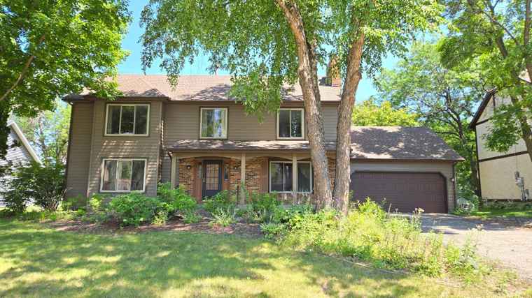Photo of 3233 Churchill Ct Woodbury, MN 55125