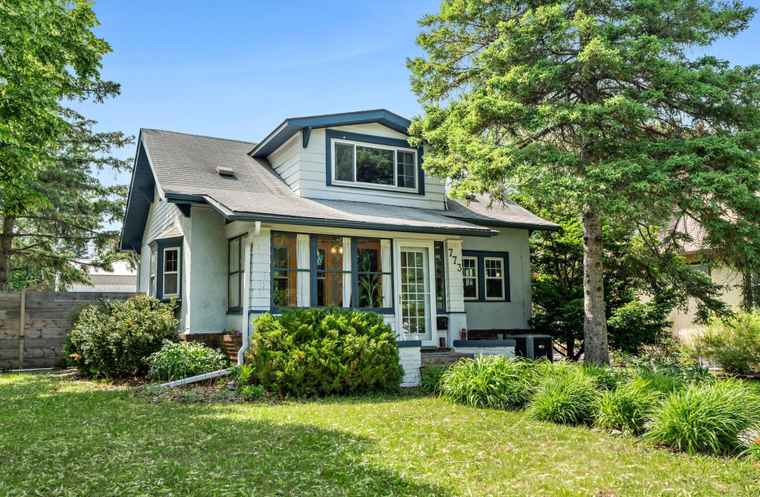 Photo of 773 Manomin Ave Saint Paul, MN 55107