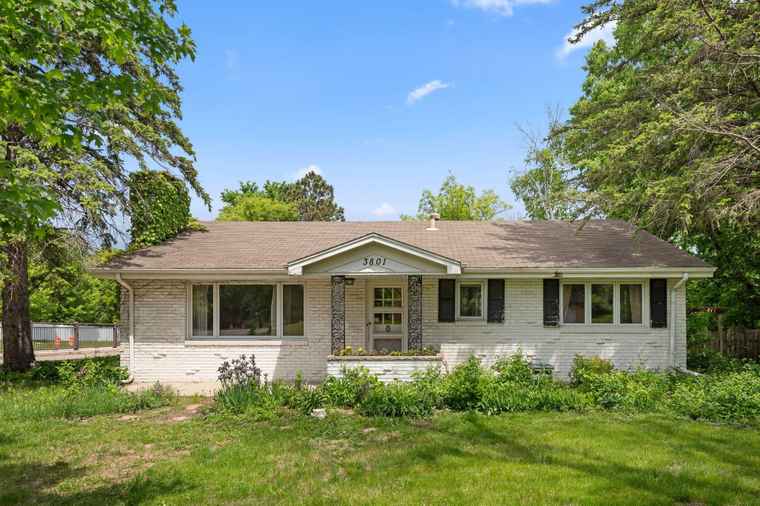 Photo of 3801 Vandan Rd Minnetonka, MN 55345