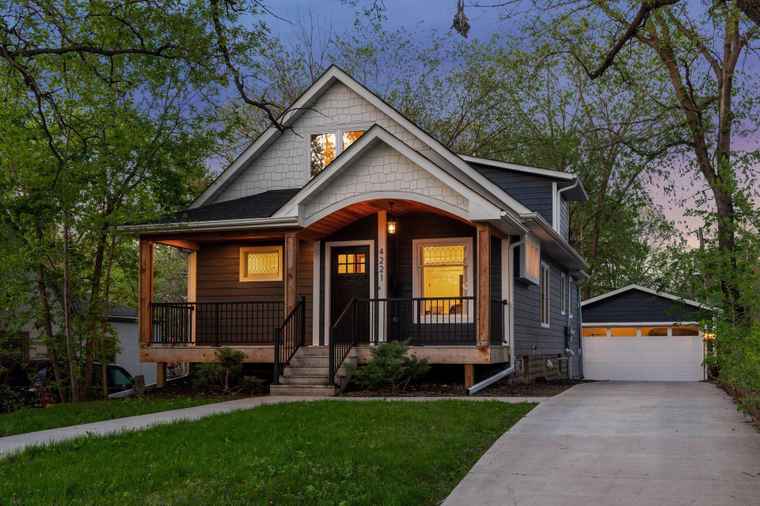 Photo of 4221 France Ave S Minneapolis, MN 55416