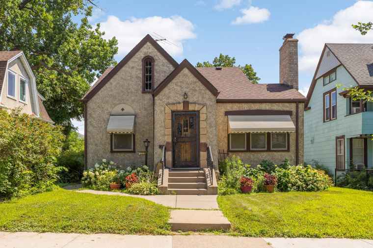 Photo of 3609 Elliot Ave Minneapolis, MN 55407