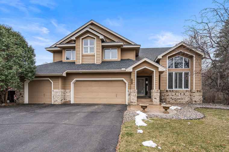 Photo of 3761 Bayberry Ln Eagan, MN 55123