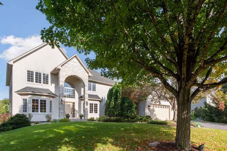 Photo of 9677 Jonathan Ln Eden Prairie, MN 55347