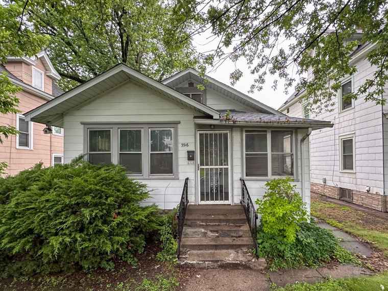 Photo of 3516 33rd Ave S Minneapolis, MN 55406
